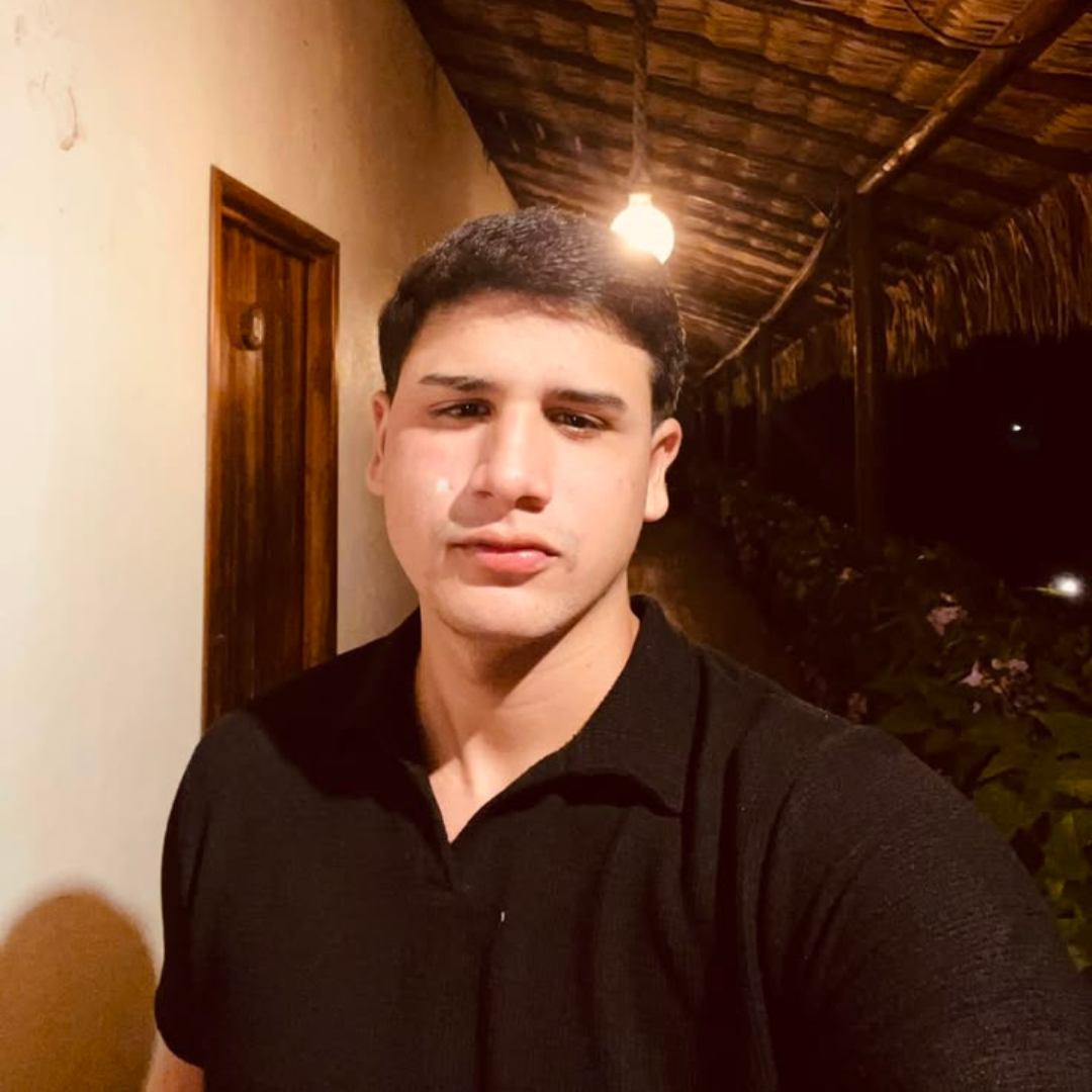 <em>Luis R.</em>